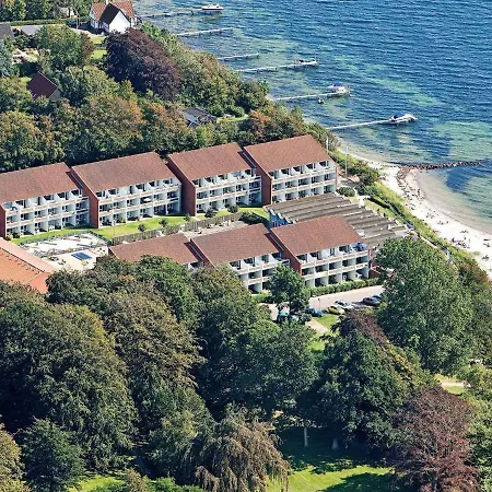 4 Person Holiday On A In Appartamento Fåborg