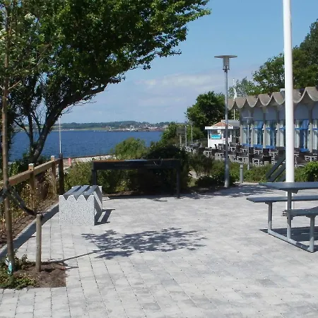 4 Person Holiday On A In * Fåborg